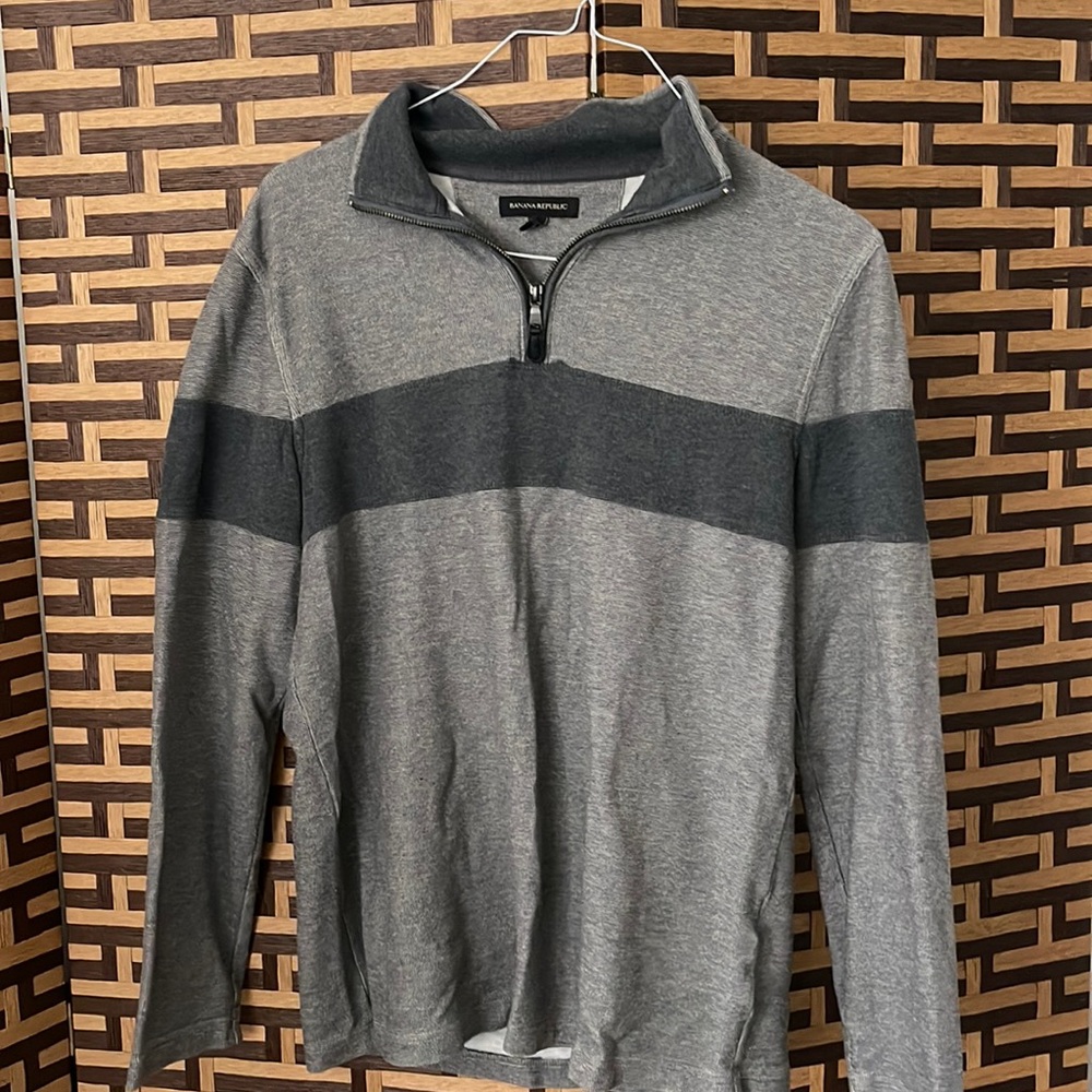 Brand new Banana Republic half zip